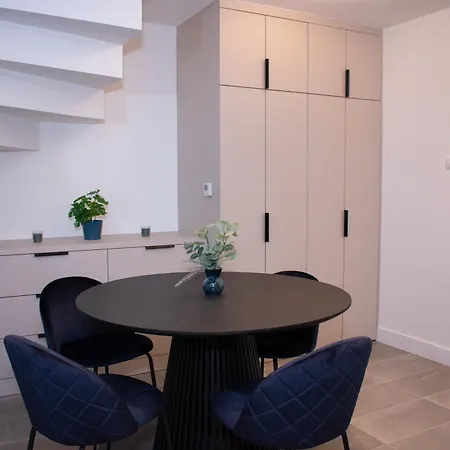 Luxury Cozy 2 Bdr Downtown Apt.4 * 부다페스트