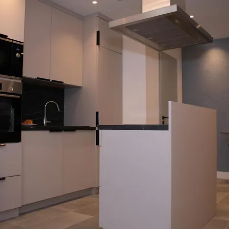 Luxury Cozy 2 Bdr Downtown Apt.4 Budapest