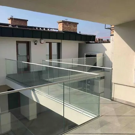 Luxury Cozy 2 Bdr Downtown Apt.4 בודפשט