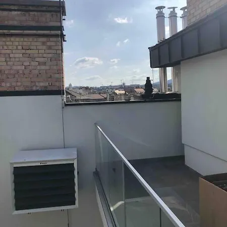 Luxury Cozy 2 Bdr Downtown Apt.4 *