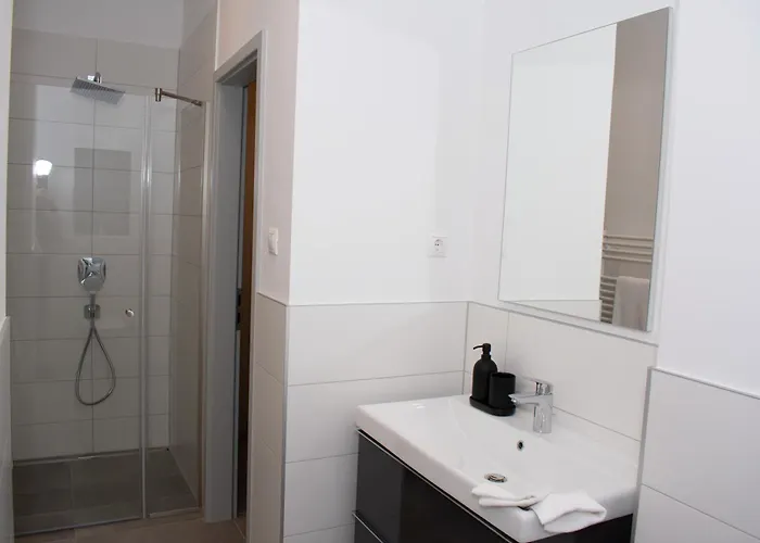Luxury Cozy 2 Bdr Downtown Apt.4 Apartment Budapest