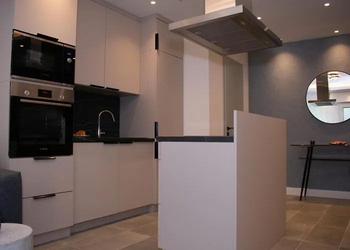 Luxury Cozy 2 Bdr Downtown Apt.4 Budapest